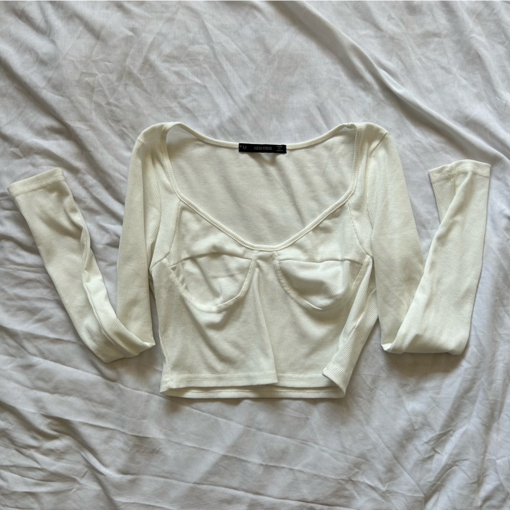 White long sleeve crop top
